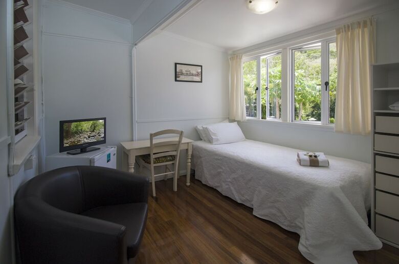 Hotel Hillcrest Guest House Cooktown