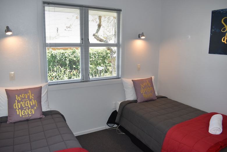 Coastal Motor Lodge