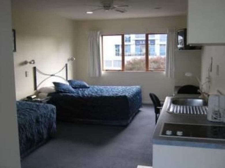 Albany Executive Motor Inn