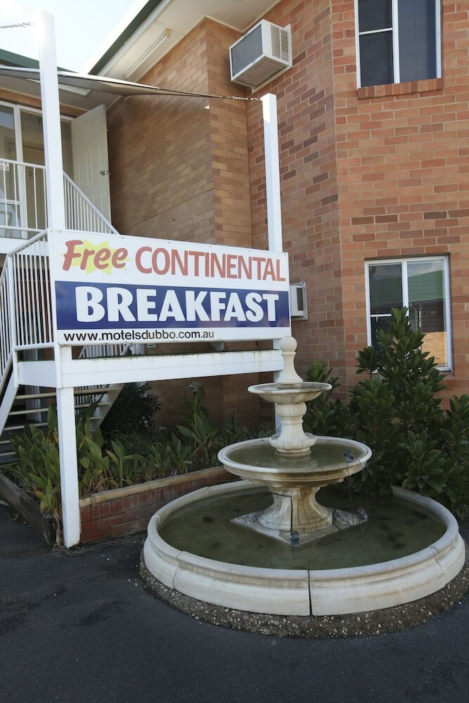 Across Country Motel And Serviced Apartments