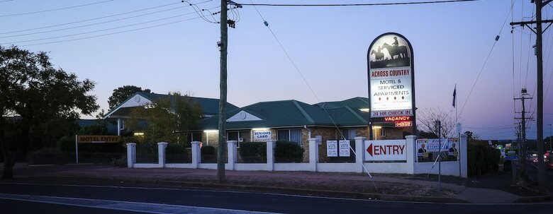 Across Country Motel And Serviced Apartments