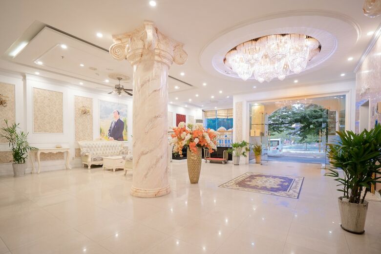 Jay Grand Hotel