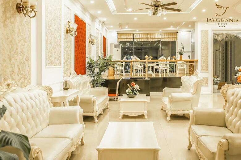 Jay Grand Hotel