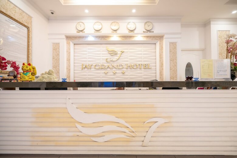 Jay Grand Hotel