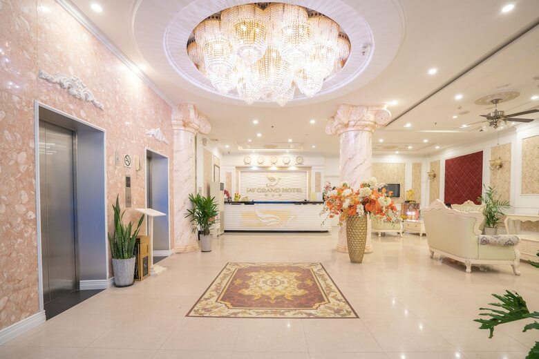 Jay Grand Hotel