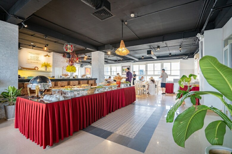 Jay Grand Hotel