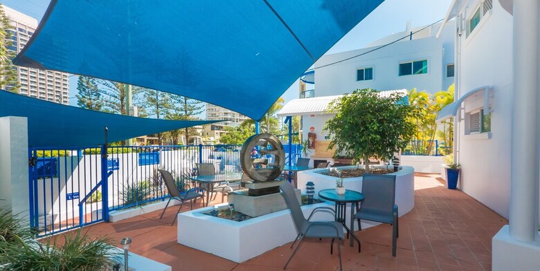 Apartamentos Surfers Beach Resort 2