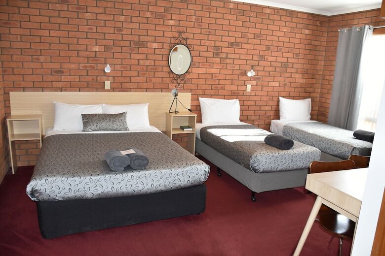 Shannon Motor Inn