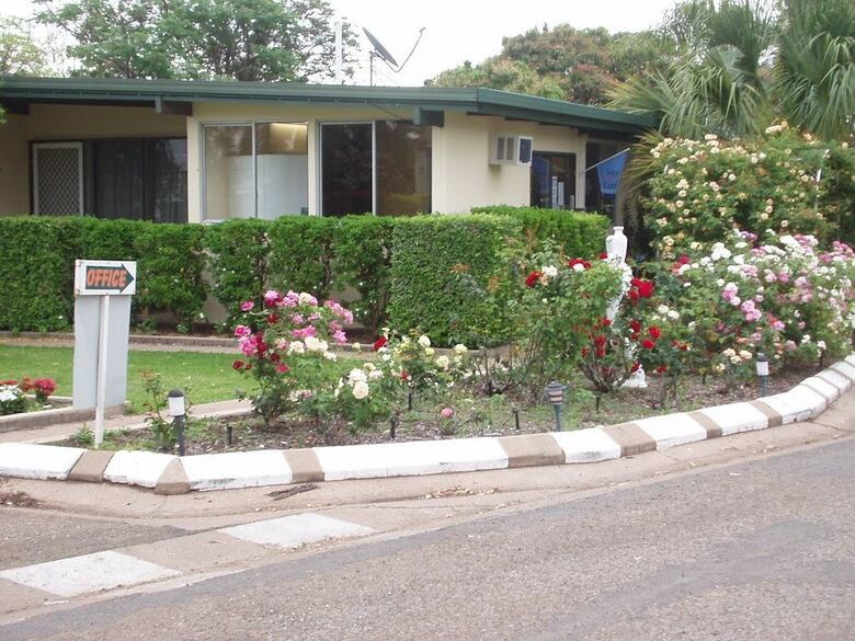 Moura Caravan Park