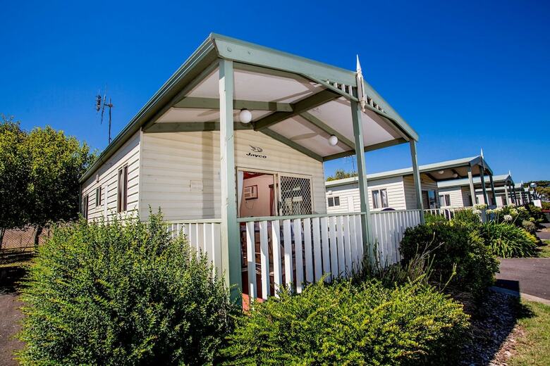 Cabana Big 4 Nrma Warrnambool Riverside Holiday Park