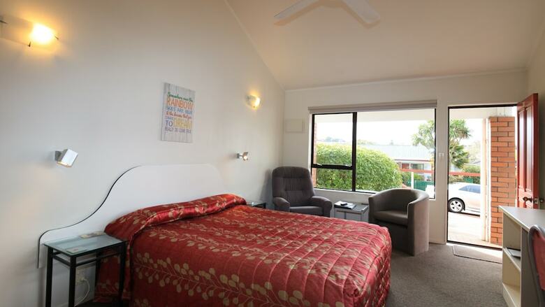 Bk's Counties Motor Lodge