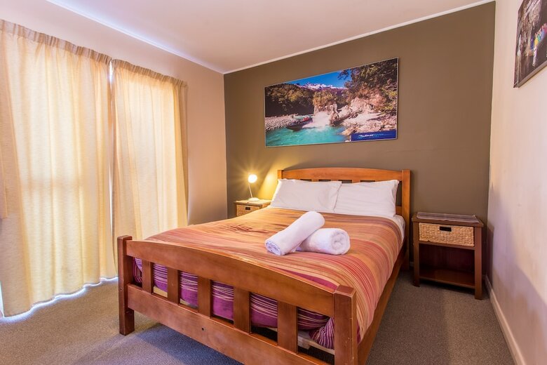 Motel Queenstown Top 10 Holiday Park
