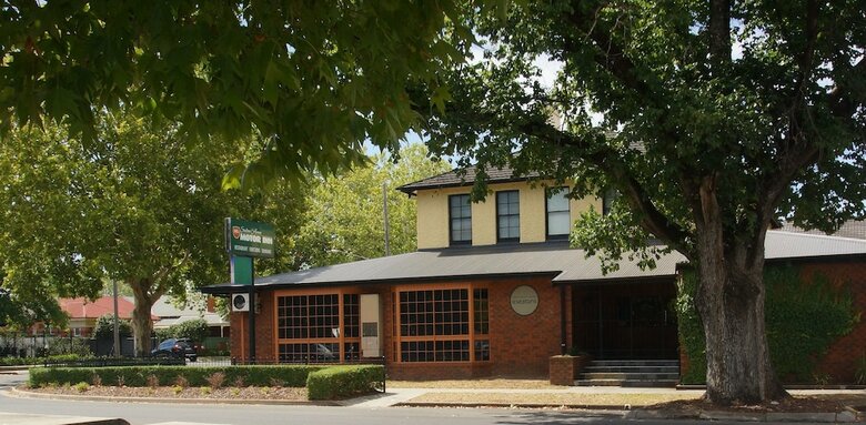 Seaton Arms Motor Inn