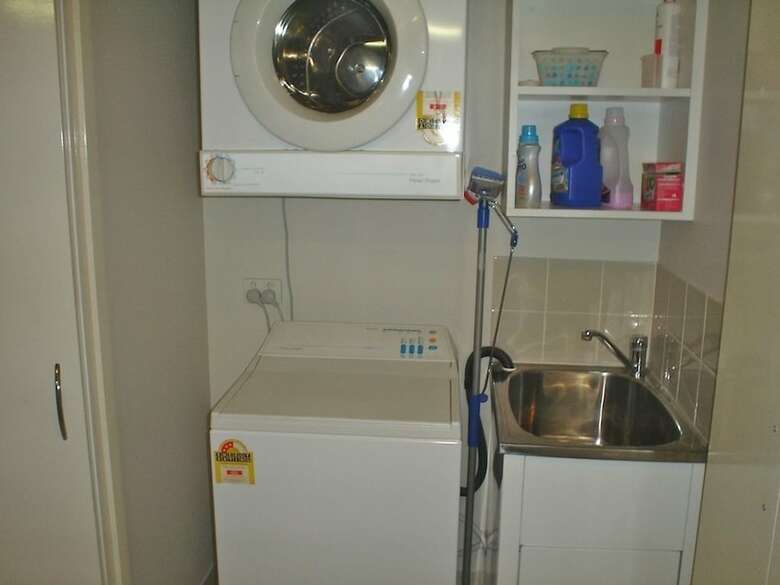 Apartamentos City West Accommodation