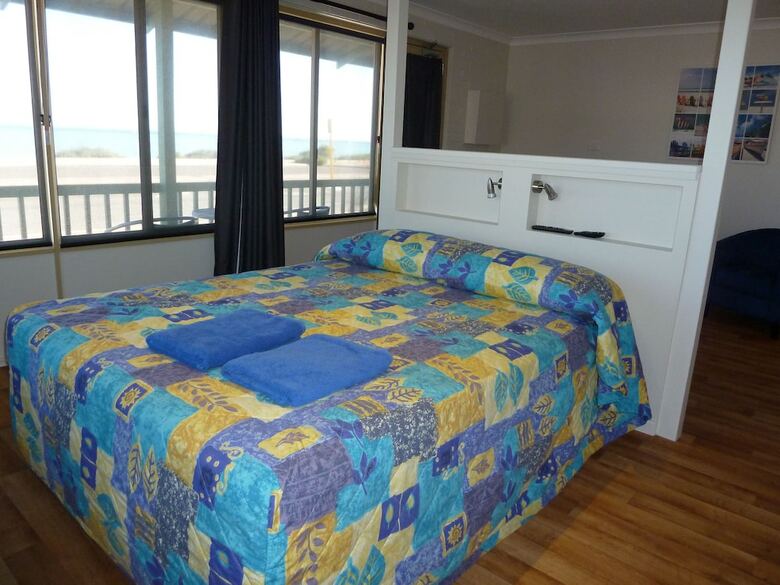 Shark Bay Seafront Apartments