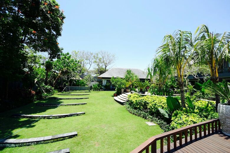 Villa The Shanti Residence, Nusa Dua
