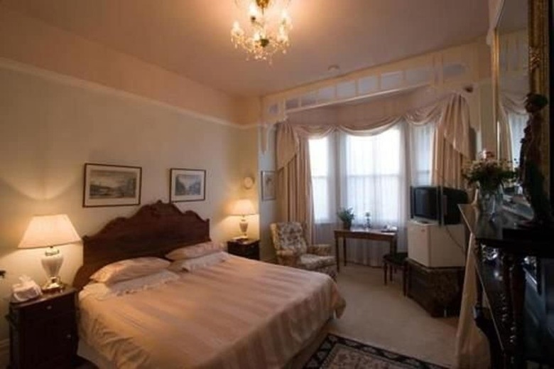 Hotel Merrebe's