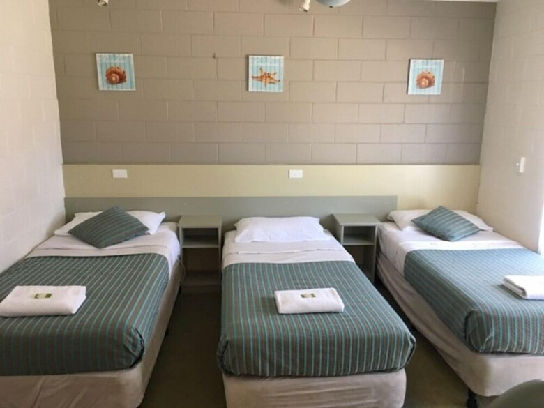Sandbar Motel