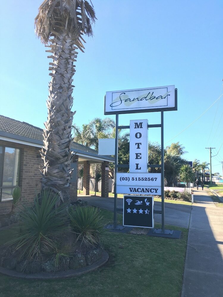 Sandbar Motel