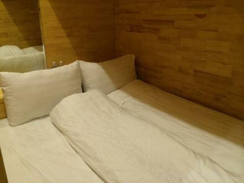Box Hotel