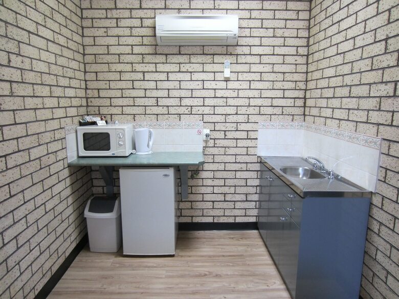 Cowra Crest Motel