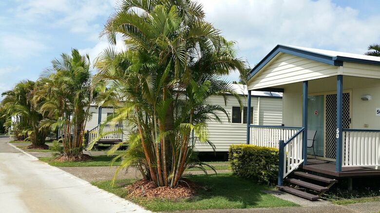 Alex Beach Cabins