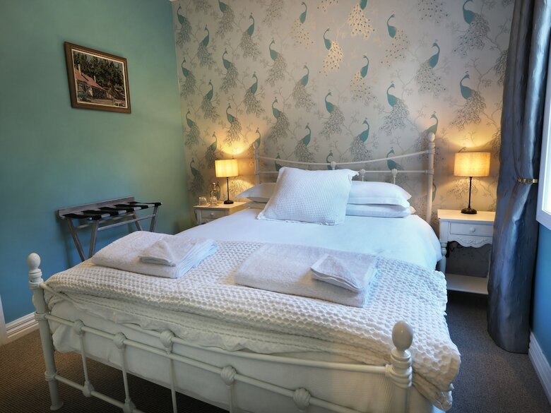 The Old Ferry Hotel B&B