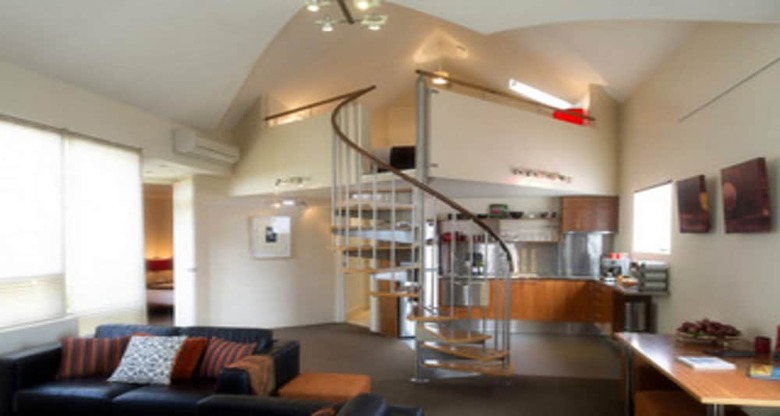 Twofourtwo Boutique Apartments