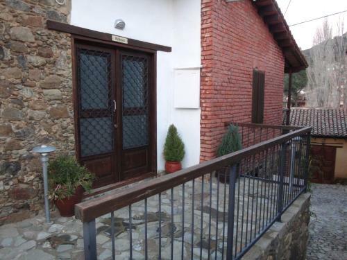 Enipnion Apartments