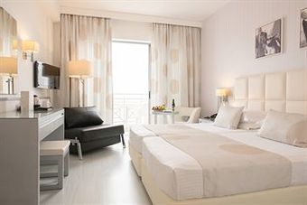 St. George Hotel Spa & Golf Beach Resort