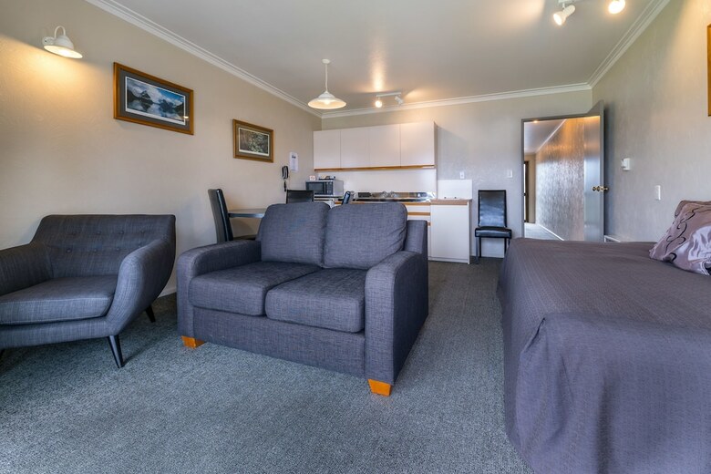Lakeside Motel And Apartments - Te Anau