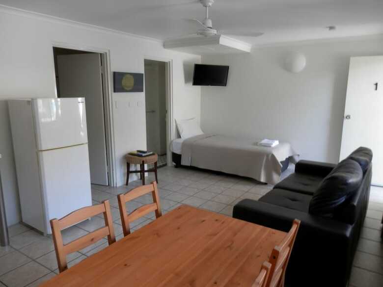Motel Yongala Lodge By The Strand