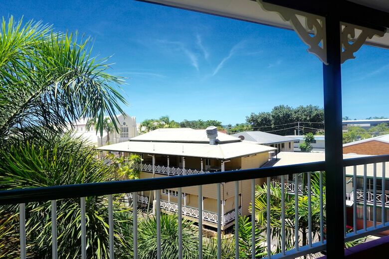Motel Yongala Lodge By The Strand