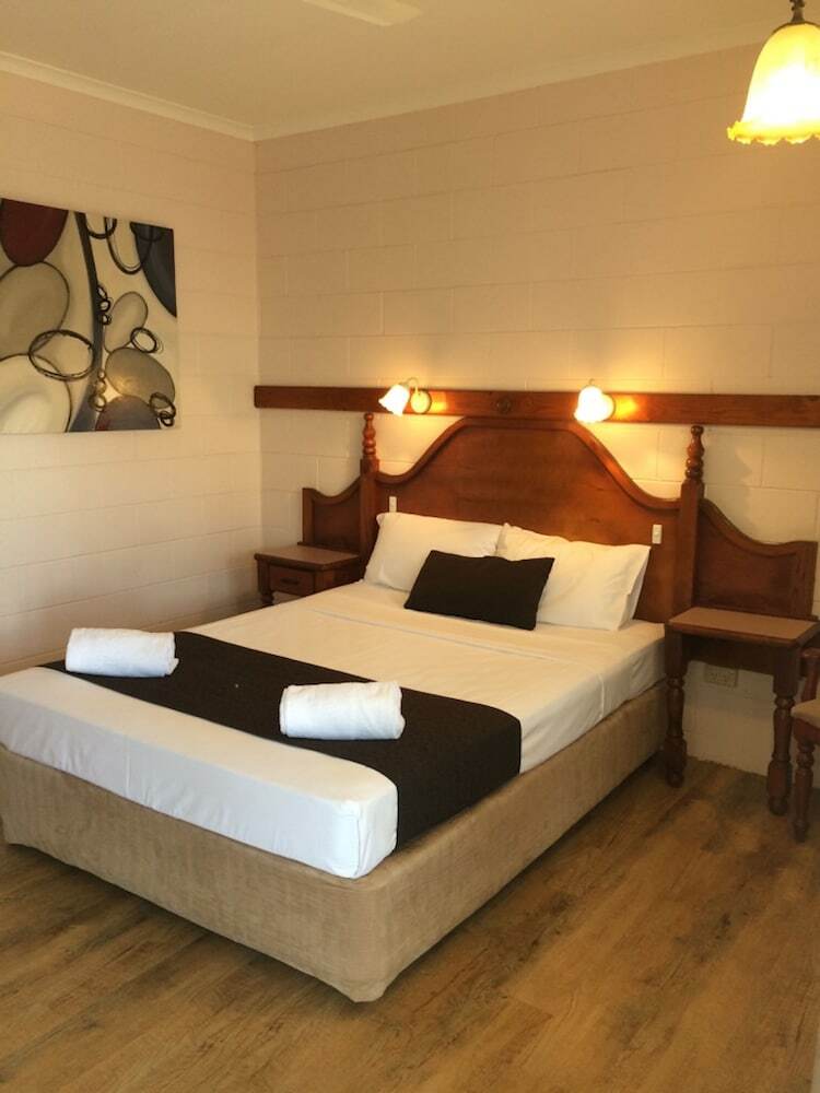 Motel Yongala Lodge By The Strand