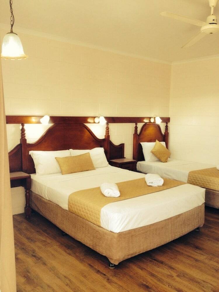 Motel Yongala Lodge By The Strand