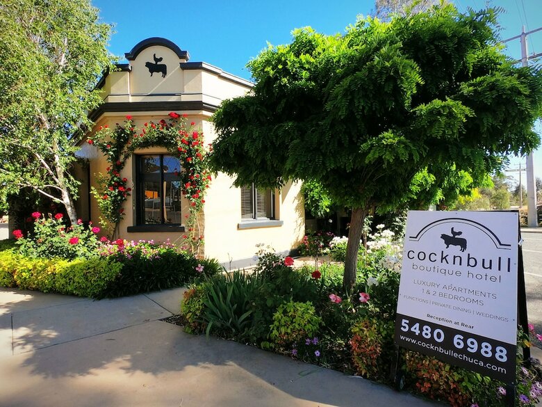 Apartamentos Cocknbull Boutique Hotel