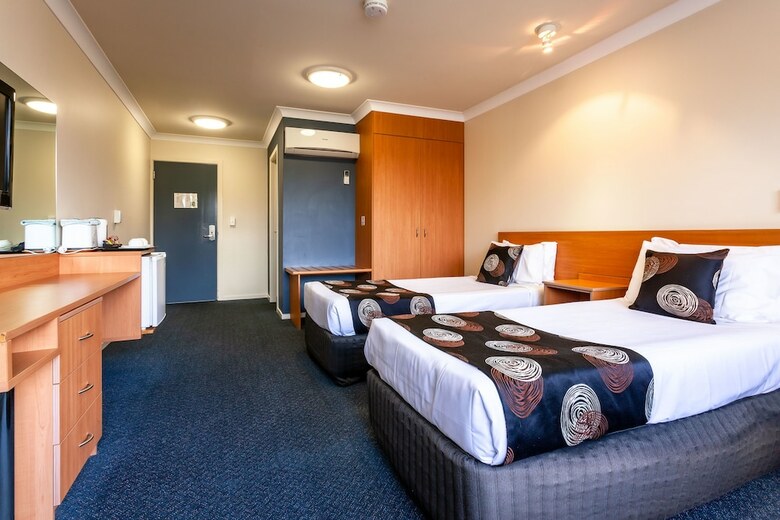 Black Buffalo Hotel