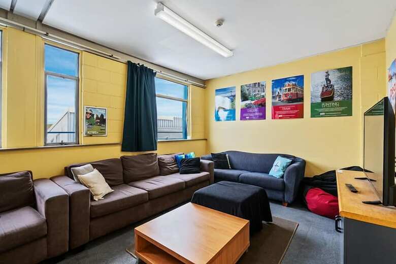 Hostal Point Break Backpackers
