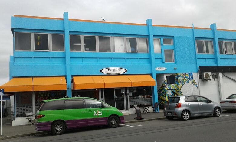 Hostal Point Break Backpackers