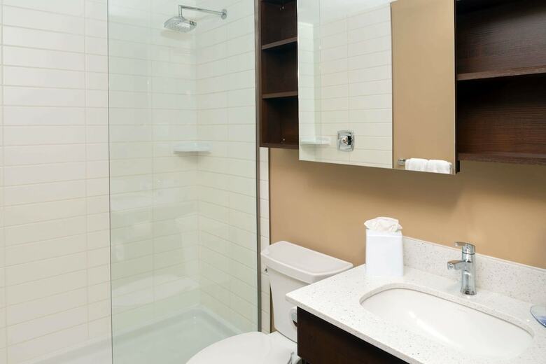 Hotel Microtel Inn & Suites By Wyndham Red Deer