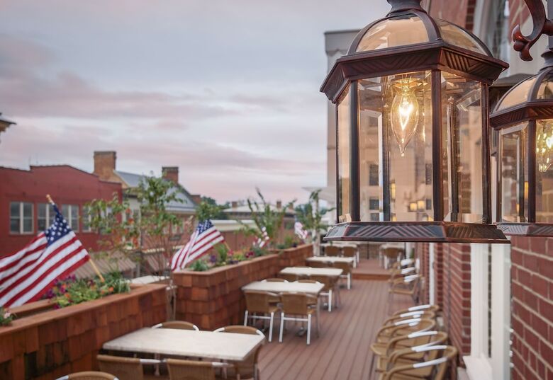 Robert E Lee Hotel