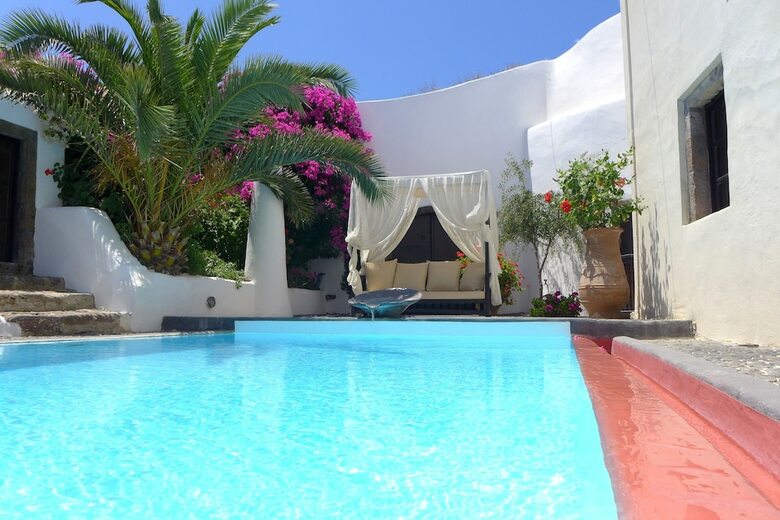 Hotel Santorini Heritage Villas & Mansions