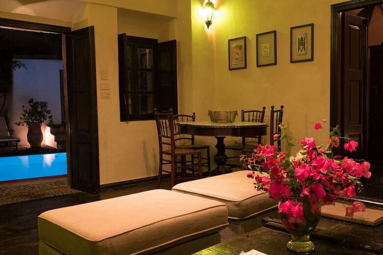 Hotel Santorini Heritage Villas & Mansions