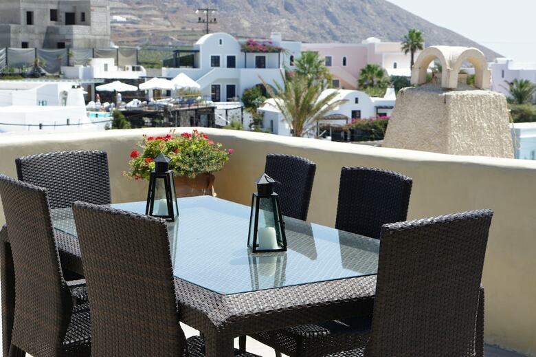 Hotel Santorini Heritage Villas & Mansions
