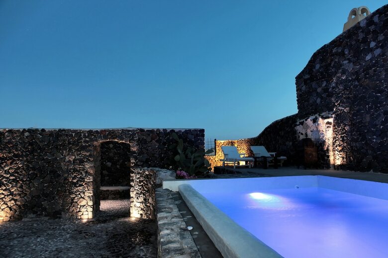 Hotel Santorini Heritage Villas & Mansions