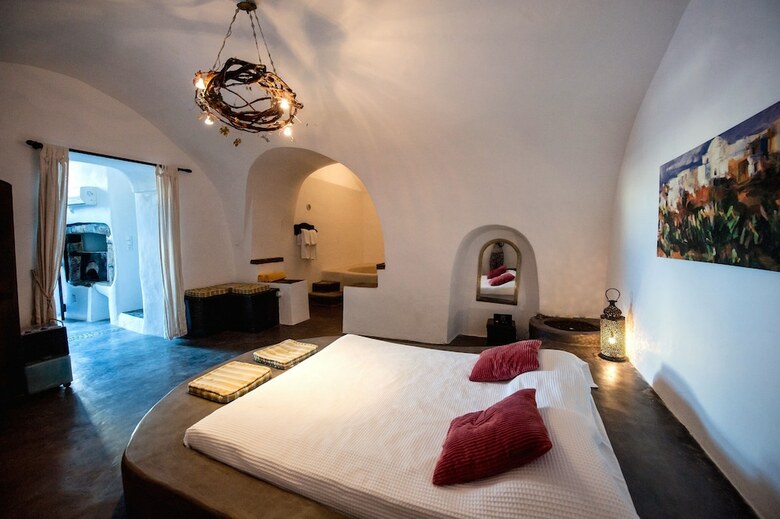 Hotel Santorini Heritage Villas & Mansions
