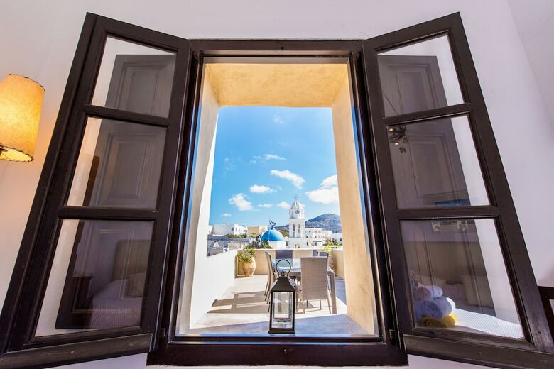 Hotel Santorini Heritage Villas & Mansions