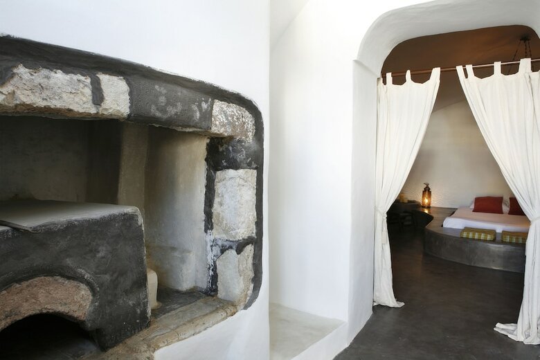 Hotel Santorini Heritage Villas & Mansions