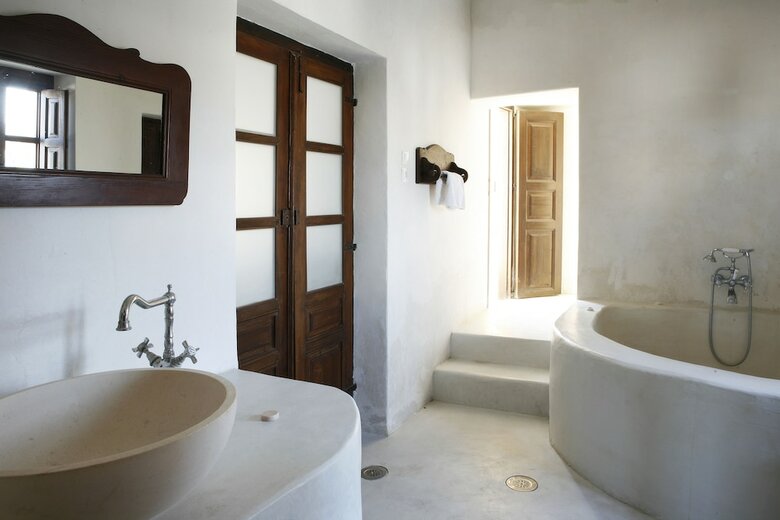 Hotel Santorini Heritage Villas & Mansions