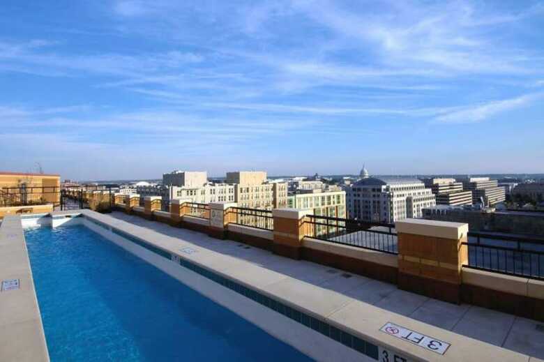 Aparthotel Global Luxury Suites At The Convention Center